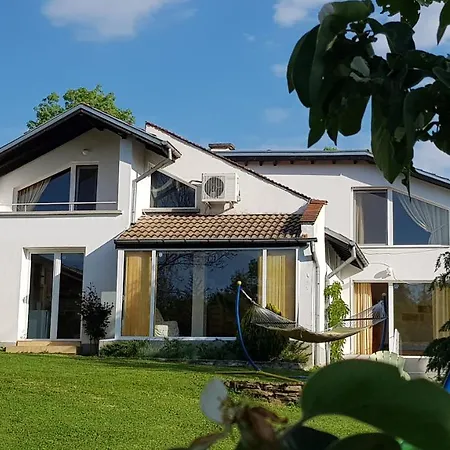 Βίλα Villa Velika
